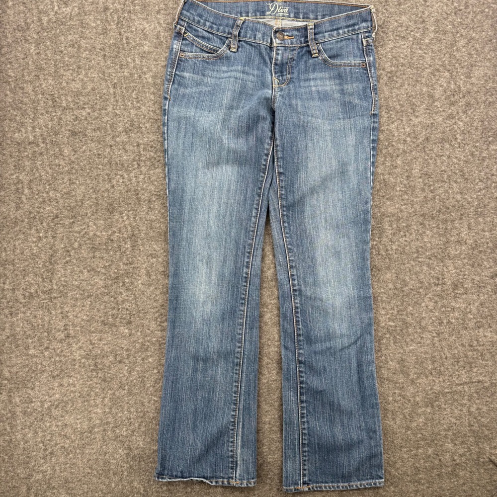 Old Navy The Diva Bootcut Jeans Womens 2 Regular Blue Medium Wash Low Rise